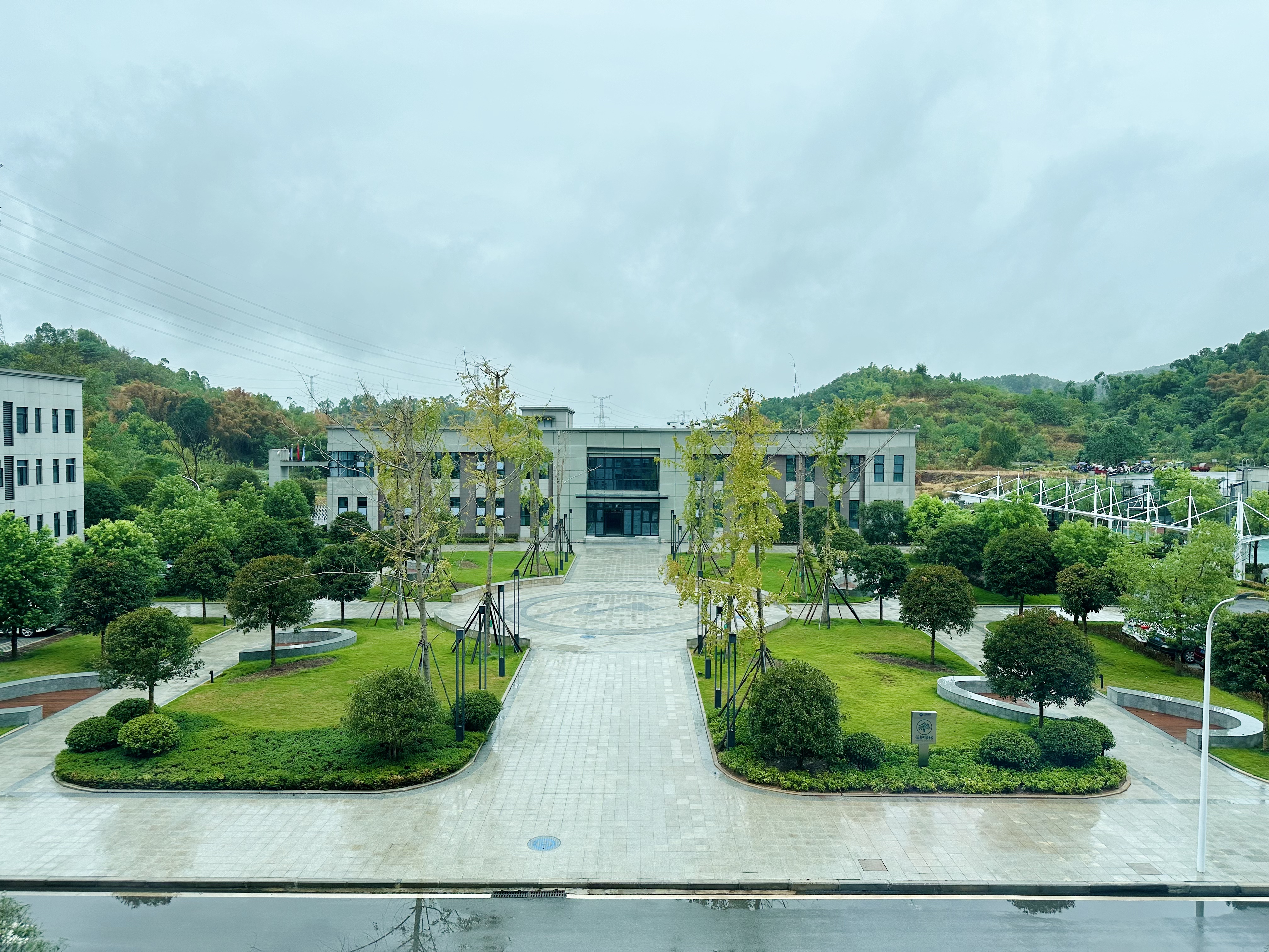 廠區綠化煥新顏2.jpg 廠區綠化煥新顏2.jpg